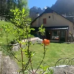 Le Jardin Privatif De Pauze à * Cauterets