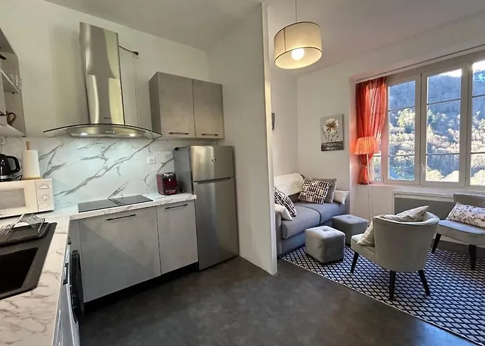 Le Jardin Privatif De Pauze Wifi Et Parking Gratuits Vue Panoramique