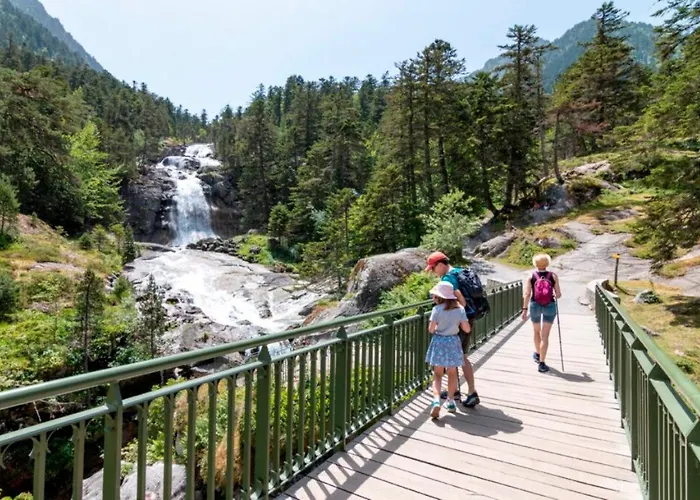 Daire Le Jardin Privatif De Pauze Wifi Et Parking Gratuits Vue Panoramique Cauterets